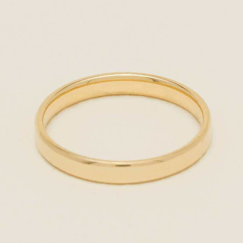 18ct Yellow Gold 2.5mm Square Profile Band - Ring - Walker & Hall