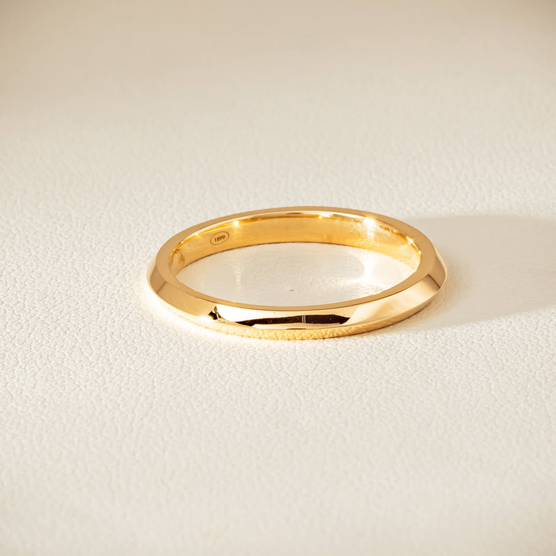 18ct Yellow Gold Venetian Band - Ring - Walker & Hall