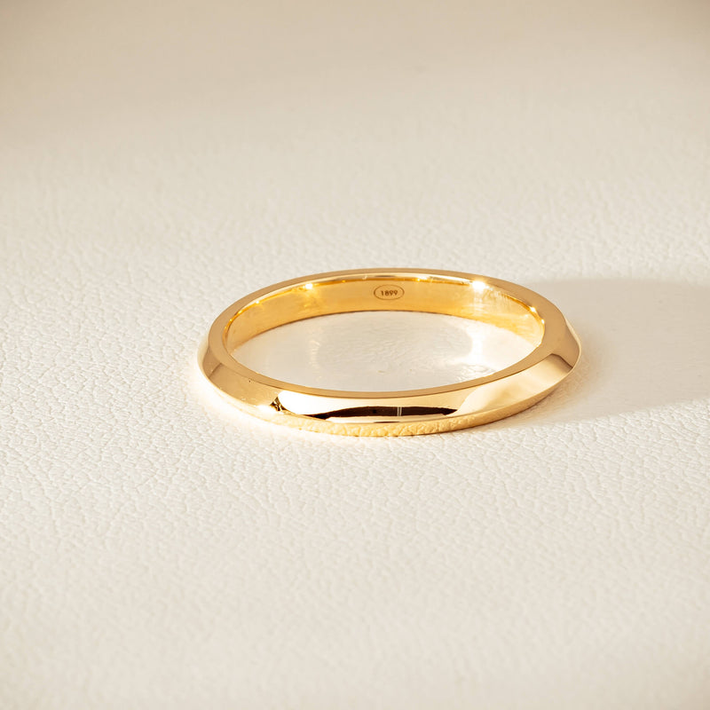 18ct Yellow Gold Venetian Band - Ring - Walker & Hall