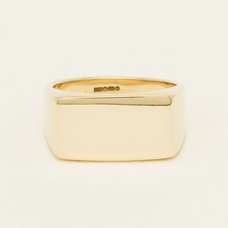 Deja Vu 9ct Yellow Gold Rectangular Signet Ring