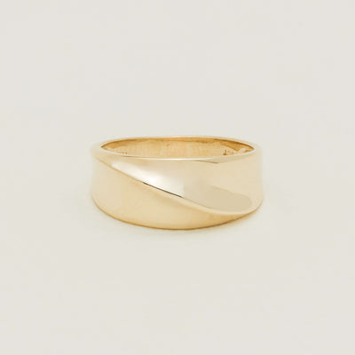 Deja Vu 9ct Bold Twisted Dome Ring - Ring - Walker & Hall