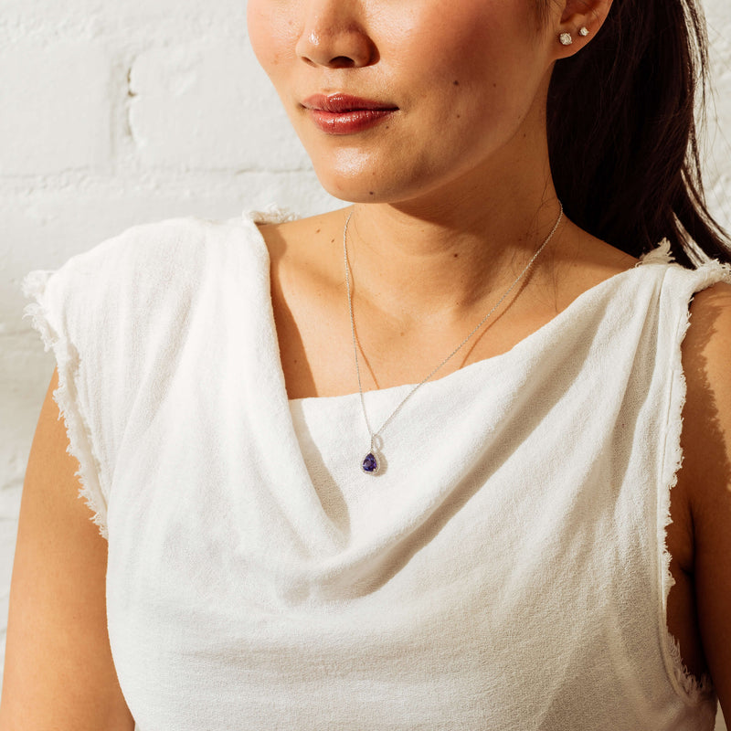 18ct White Gold 1.70ct Tanzanite Diamond Sierra Pendant