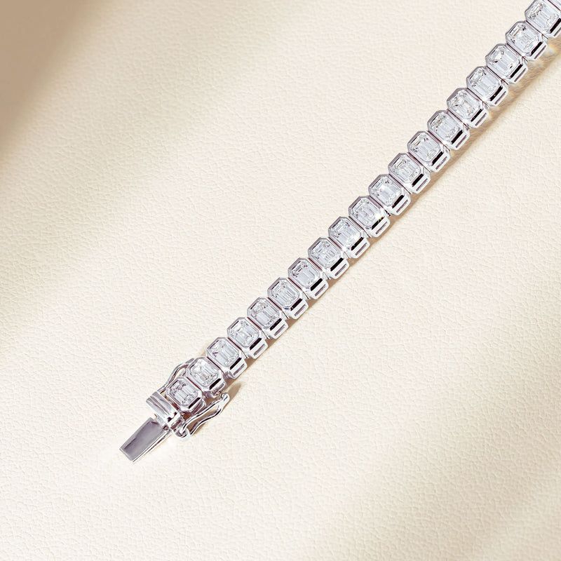 18ct White Gold 5.47ct Emerald-Cut Diamond Tennis Bracelet - Bracelet - Walker & Hall