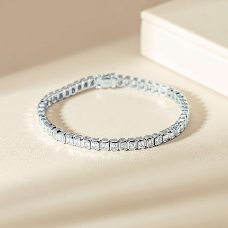18ct White Gold 5.47ct Emerald-Cut Diamond Tennis Bracelet - Bracelet - Walker & Hall