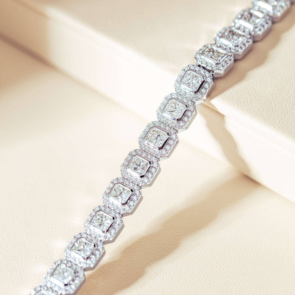 18ct White Gold 10.72ct Radiant Cut Diamond Isla Bracelet