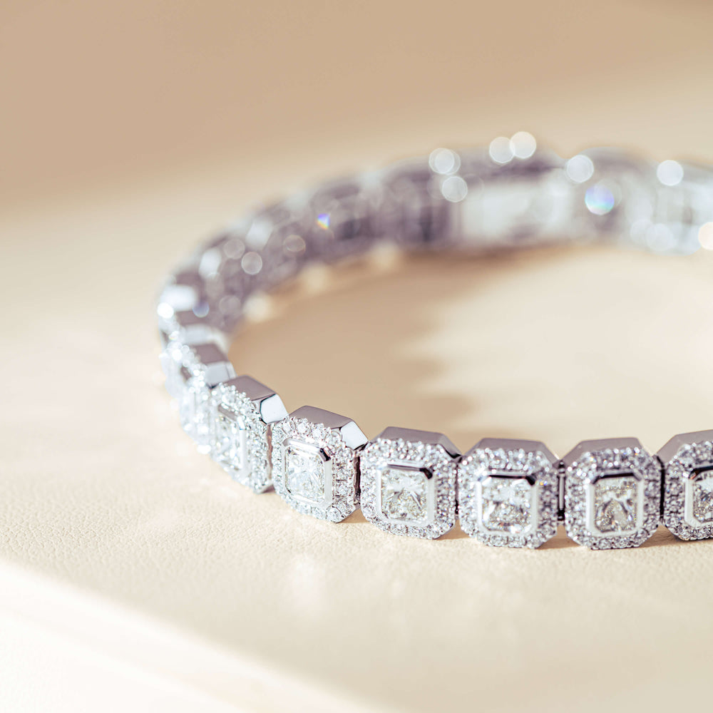 18ct White Gold 10.72ct Radiant Cut Diamond Isla Bracelet