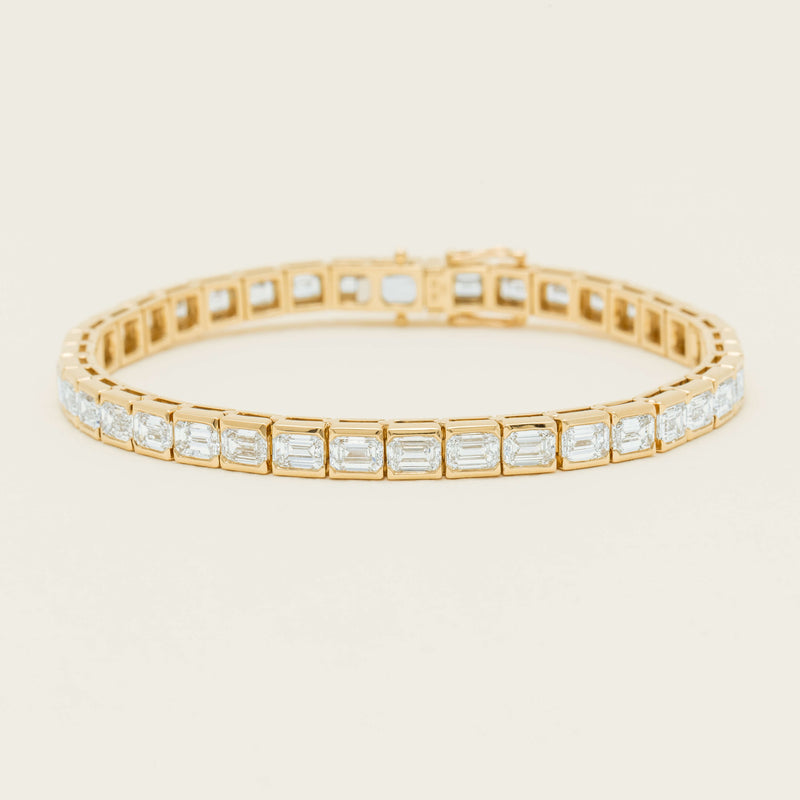18ct Yellow Gold 12.52ct Emerald-Cut Diamond Bezel Bracelet