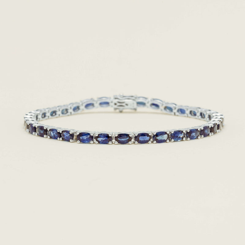 18ct White Gold 9.24ct Oval Sapphire Panorama Bracelet - Bracelet - Walker & Hall