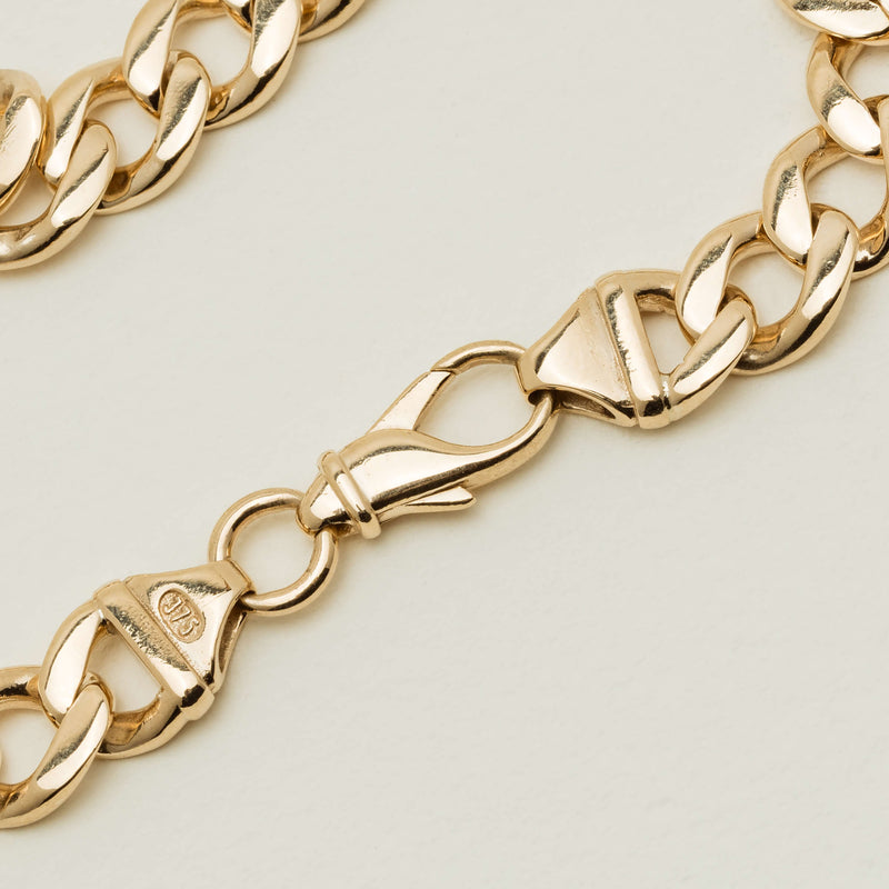 Deja Vu 9ct Yellow Gold 9.9mm Wide Curb Link Bracelet