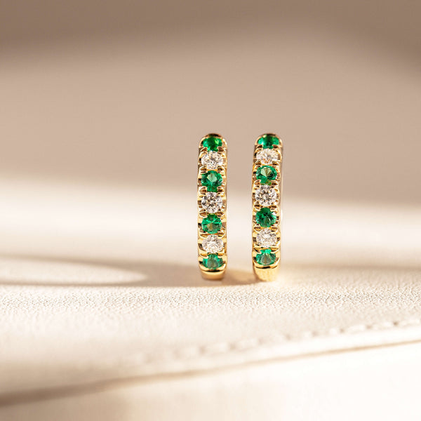 Emerald and diamond Meridien hoop earrings