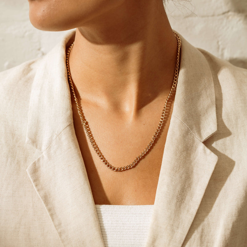 Deja Vu 9ct Rose Gold Hollow Curb Link Necklace 51cm - Necklace - Walker & Hall