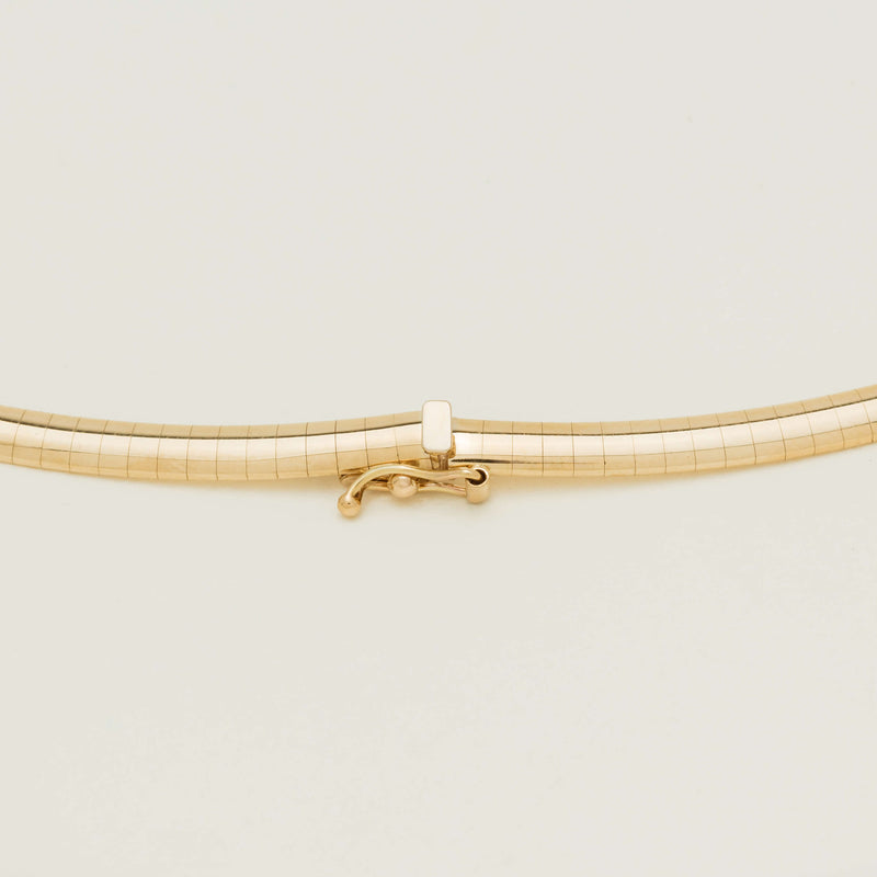 Deja Vu 18ct Yellow Gold 4mm Omega Chain Necklace