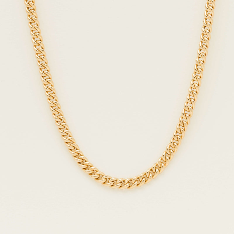 Deja Vu 9ct Yellow Gold Hollow Rounded Curb Necklace
