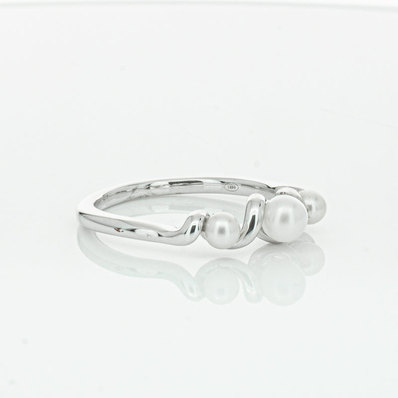 18ct White Gold Akoya Pearl Margaux Ring-Ring-Walker & Hall