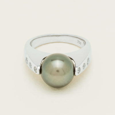 Deja Vu 18ct White Gold Black Pearl & Diamond Ring - Ring - Walker & Hall