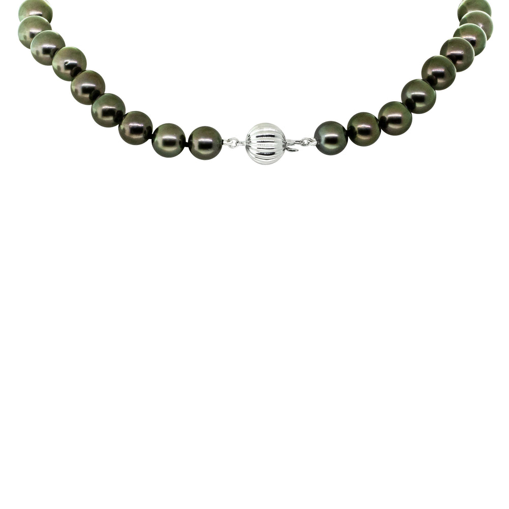 18ct White Gold Tahitian Black Pearl Strand