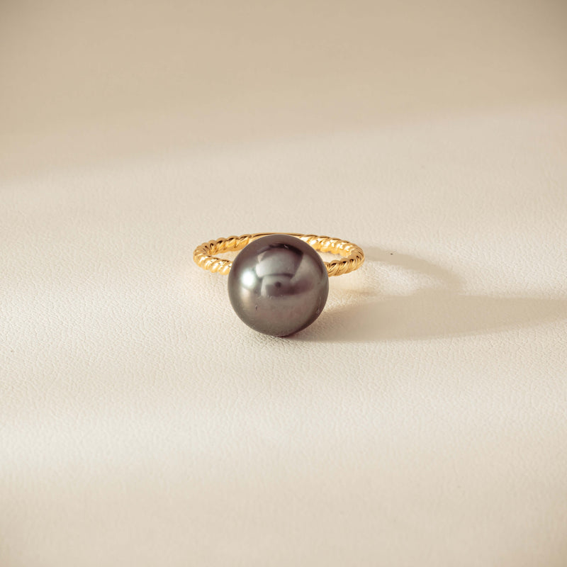 18ct Yellow Gold 12mm Black Pearl Twine Ring - Ring - Walker & Hall