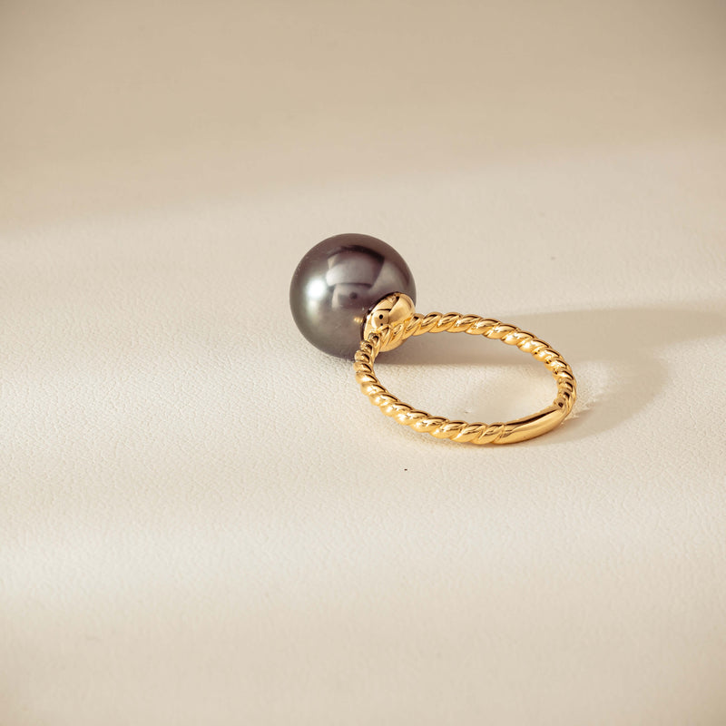 18ct Yellow Gold 12mm Black Pearl Twine Ring - Ring - Walker & Hall