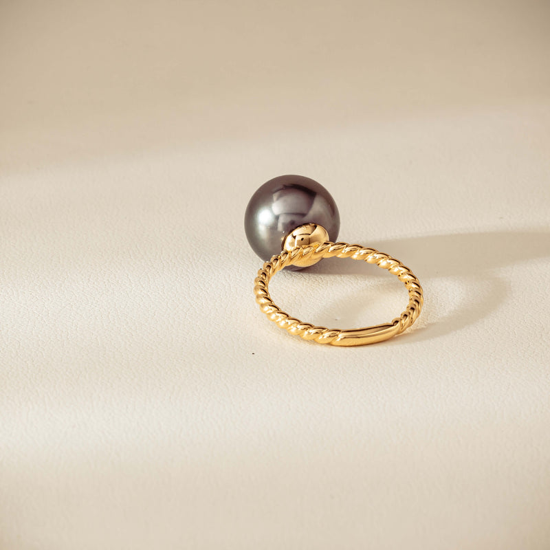18ct Yellow Gold 12mm Black Pearl Twine Ring - Ring - Walker & Hall