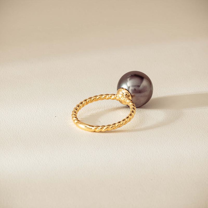 18ct Yellow Gold 12mm Black Pearl Twine Ring - Ring - Walker & Hall