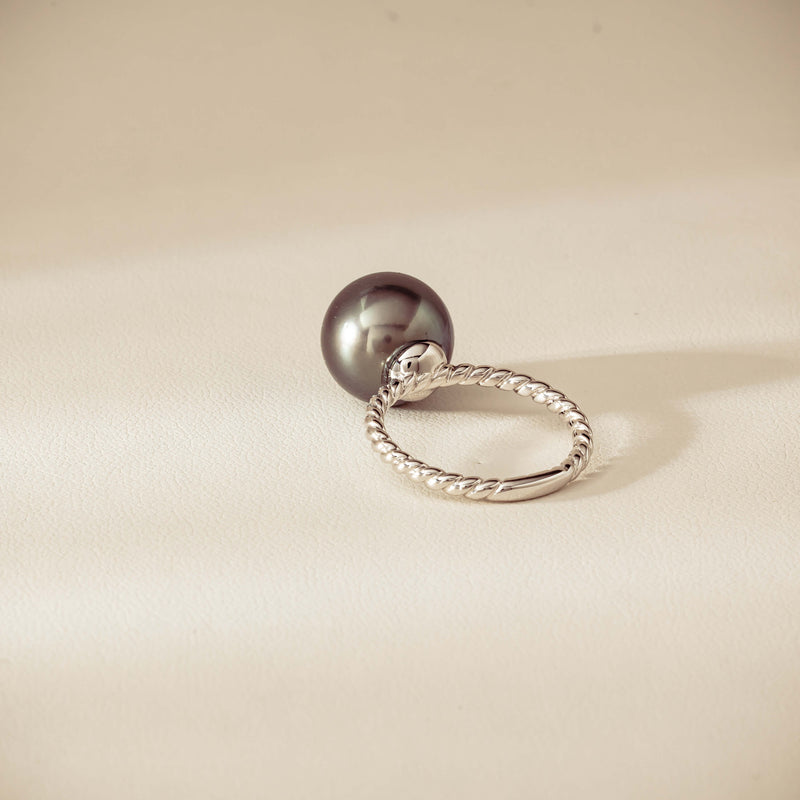 18ct White Gold 12mm Black Pearl Twine Ring - Ring - Walker & Hall