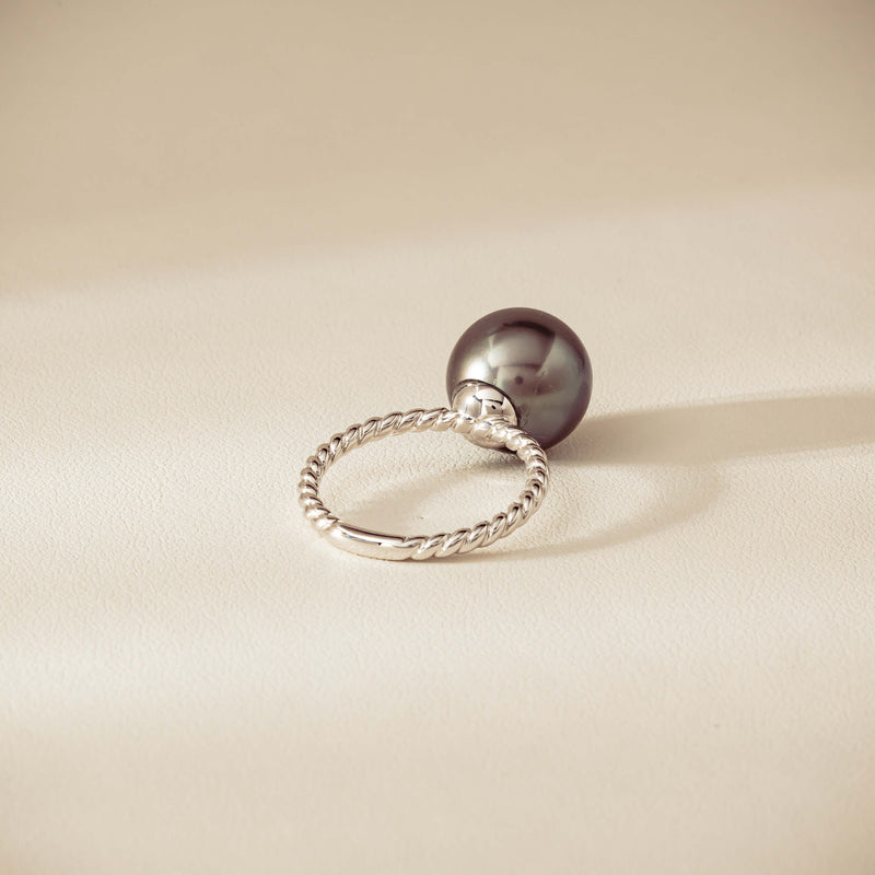 18ct White Gold 12mm Black Pearl Twine Ring - Ring - Walker & Hall
