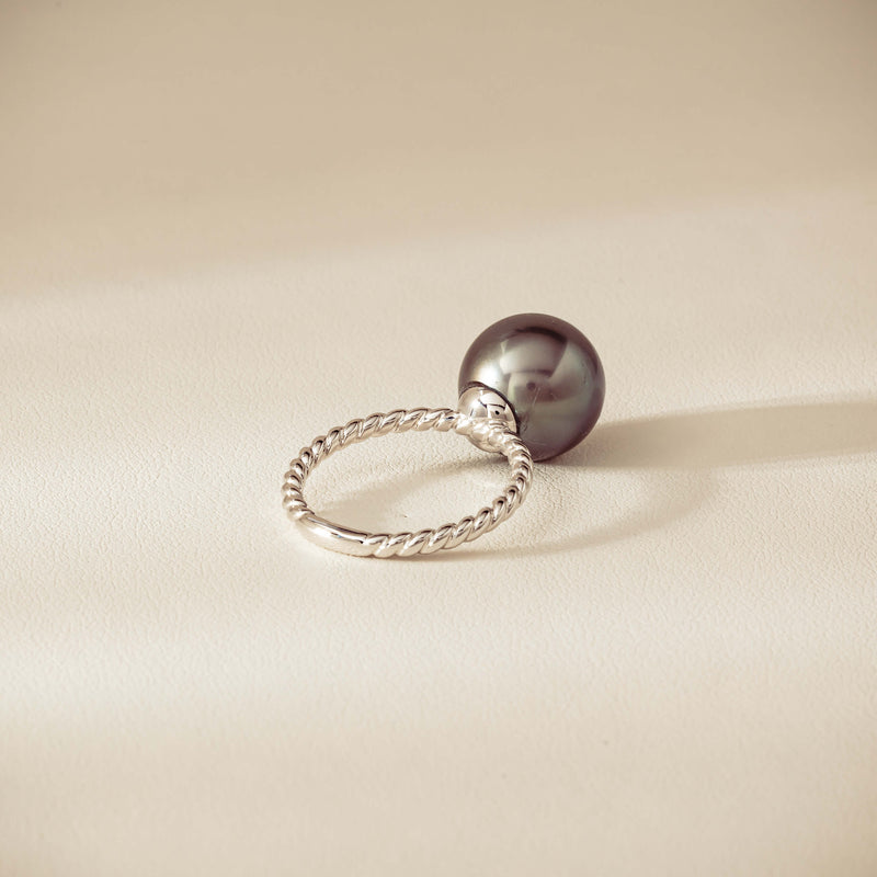 18ct White Gold 12mm Black Pearl Twine Ring - Ring - Walker & Hall