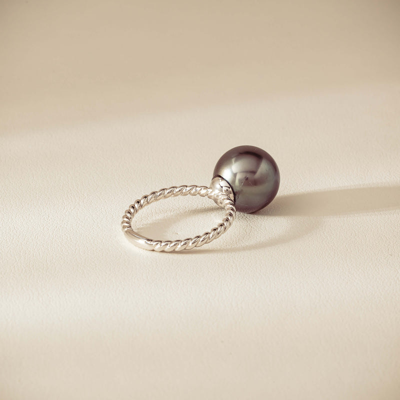 18ct White Gold 12mm Black Pearl Twine Ring - Ring - Walker & Hall