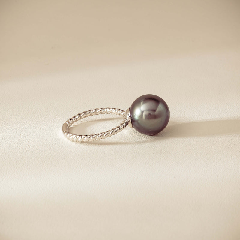 18ct White Gold 12mm Black Pearl Twine Ring - Ring - Walker & Hall