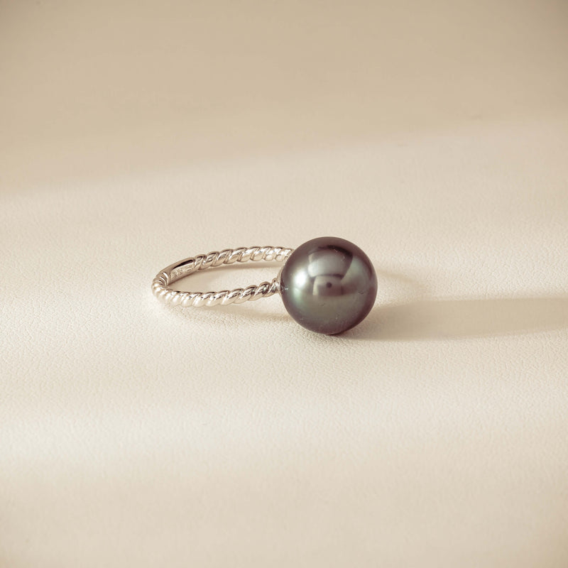 18ct White Gold 12mm Black Pearl Twine Ring - Ring - Walker & Hall