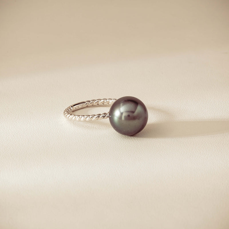 18ct White Gold 12mm Black Pearl Twine Ring - Ring - Walker & Hall