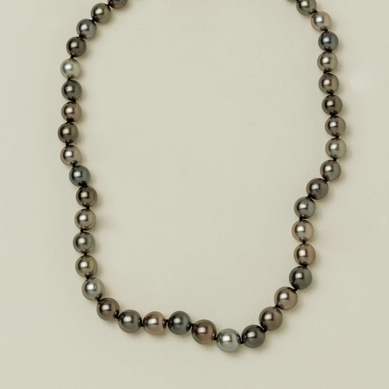 9ct Yellow Gold 8-10.4mm Black Pearl Strand 44cm - Necklace - Walker & Hall