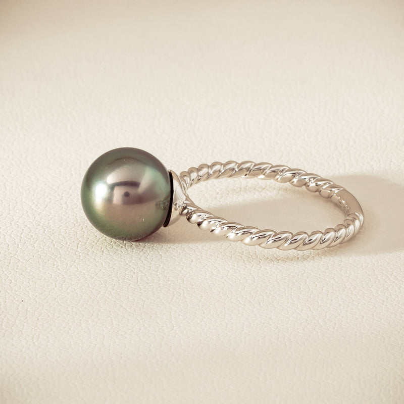 18ct White Gold 10mm Black Pearl Twine Ring - Ring - Walker & Hall