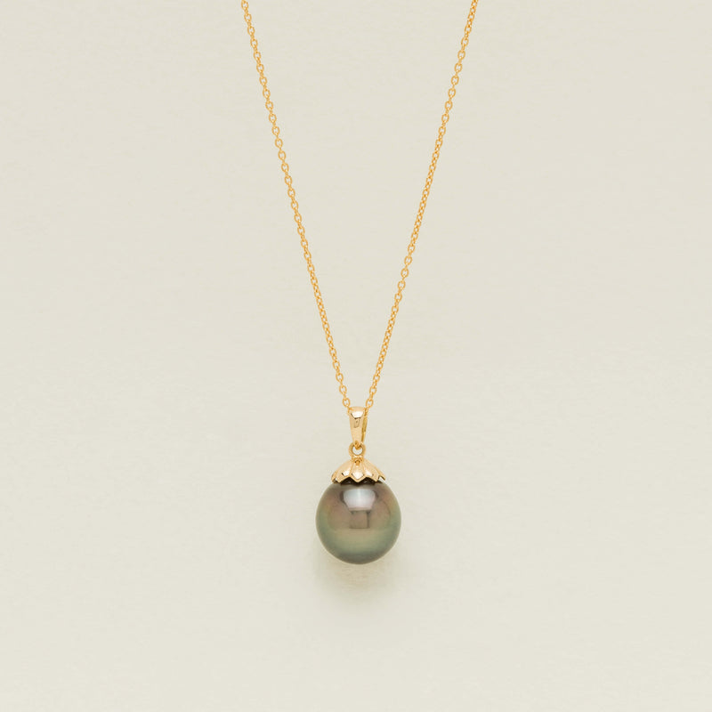 18ct Yellow Gold 12.3mm Black Pearl Drop Pendant - Necklace - Walker & Hall