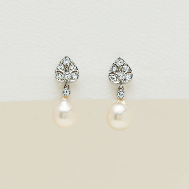 Deja Vu 18ct White Gold Akoya Pearl & Diamond Earrings