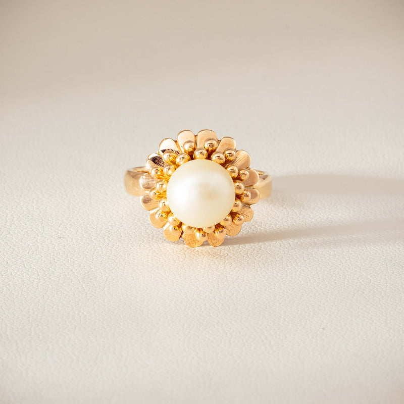 Vintage 14ct Yellow Gold 9mm Akoya Pearl Flower Ring
