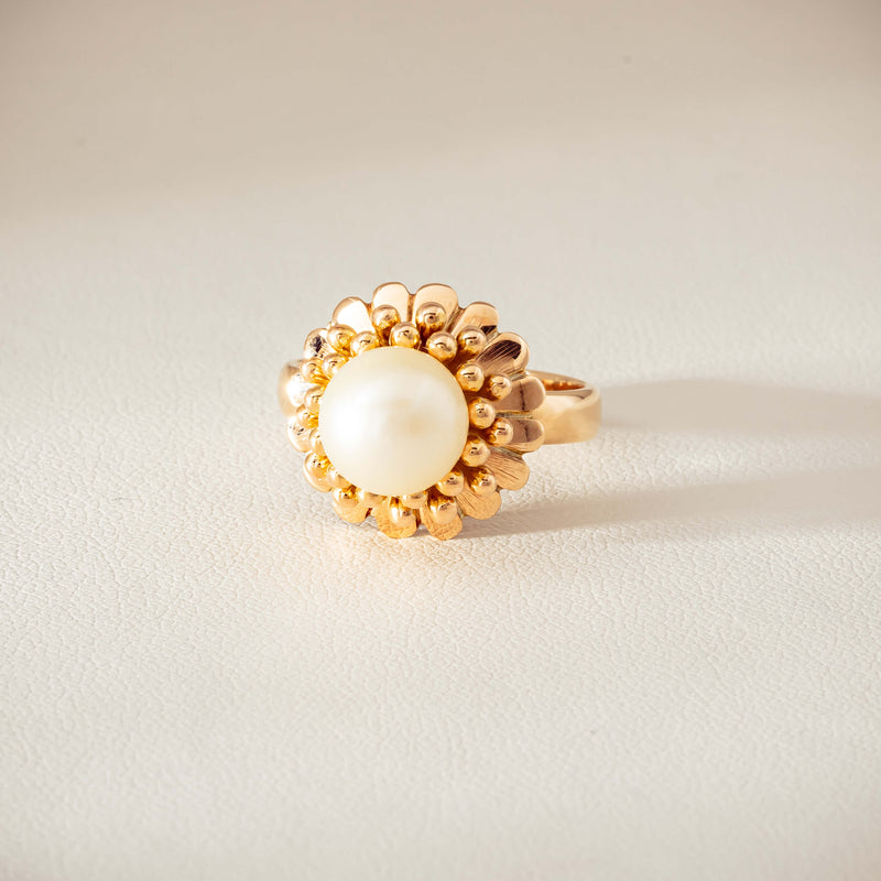 Vintage 14ct Yellow Gold 9mm Akoya Pearl Flower Ring