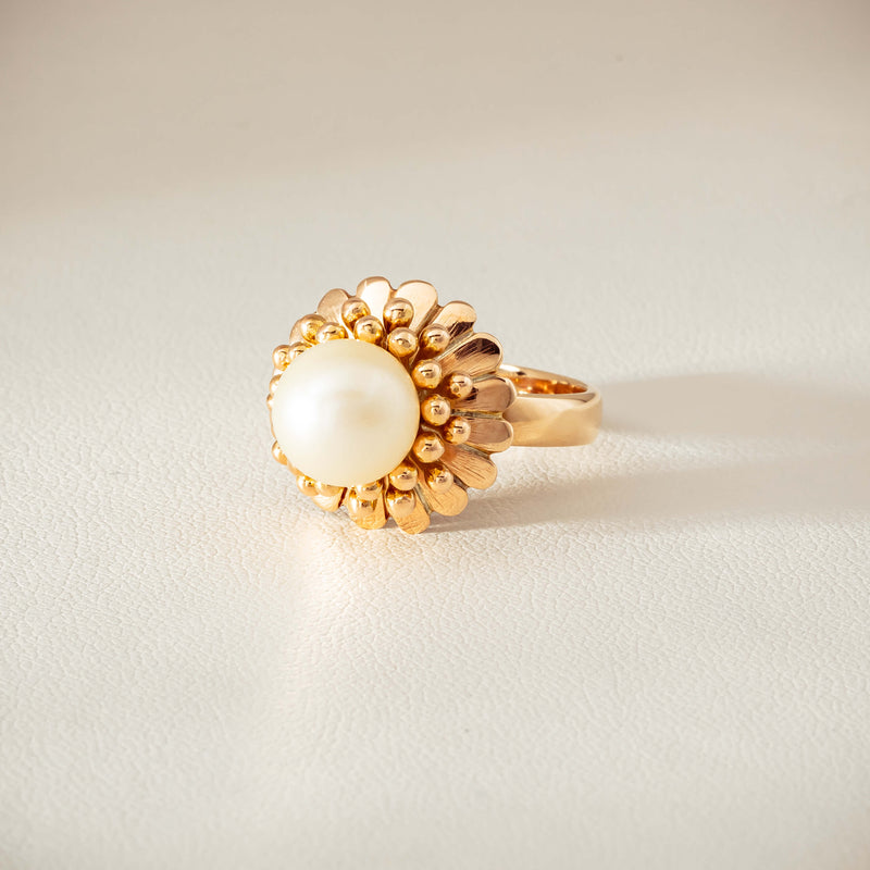 Vintage 14ct Yellow Gold 9mm Akoya Pearl Flower Ring