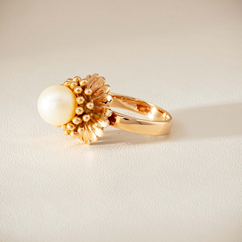Vintage 14ct Yellow Gold 9mm Akoya Pearl Flower Ring
