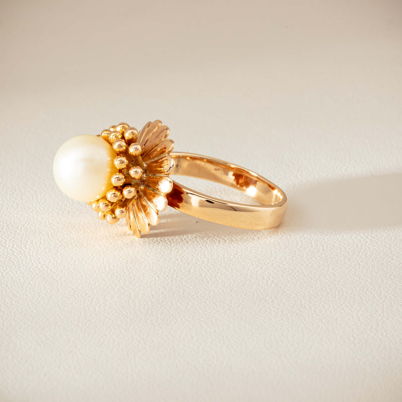 Vintage 14ct Yellow Gold 9mm Akoya Pearl Flower Ring