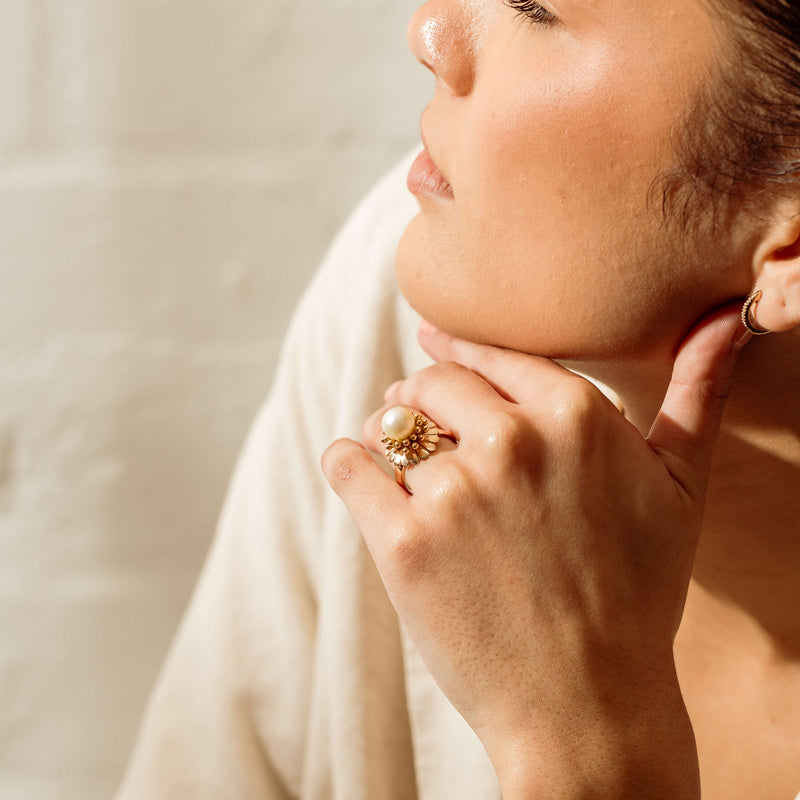 Vintage 14ct Yellow Gold 9mm Akoya Pearl Flower Ring