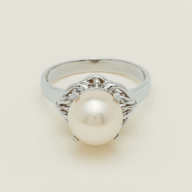 Deja Vu Platinum 9.3mm Akoya Pearl Filigree Ring