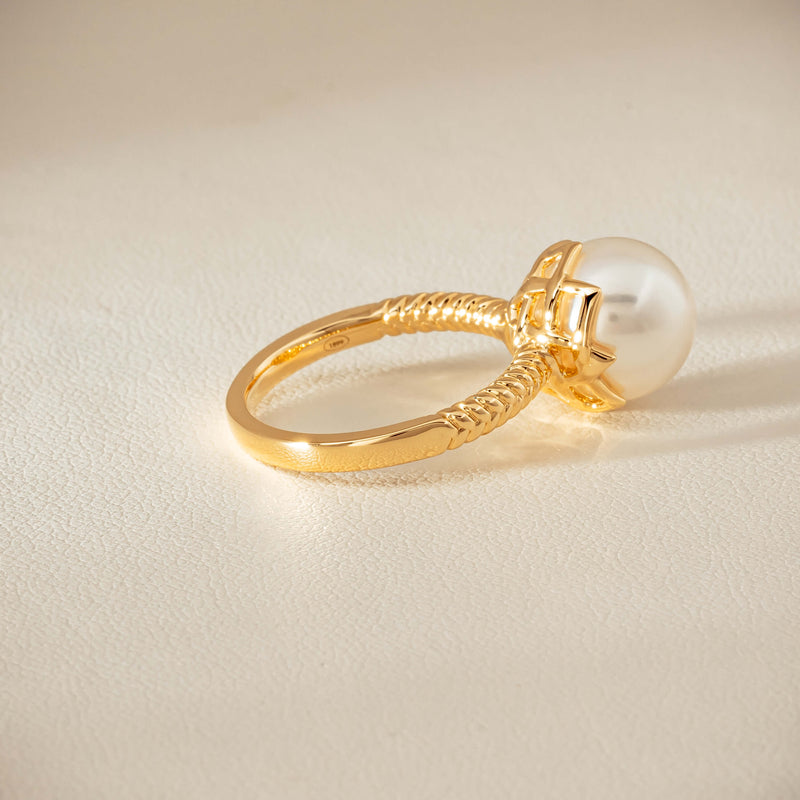 18ct Yellow Gold 10.5mm South Sea Pearl Selene Ring