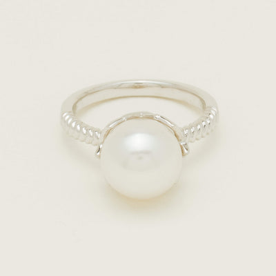 18ct White Gold 10.6mm South Sea Pearl Selene Ring