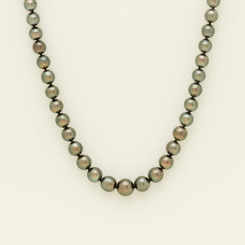 9ct White Gold 8-11mm Black Pearl Strand 44cm