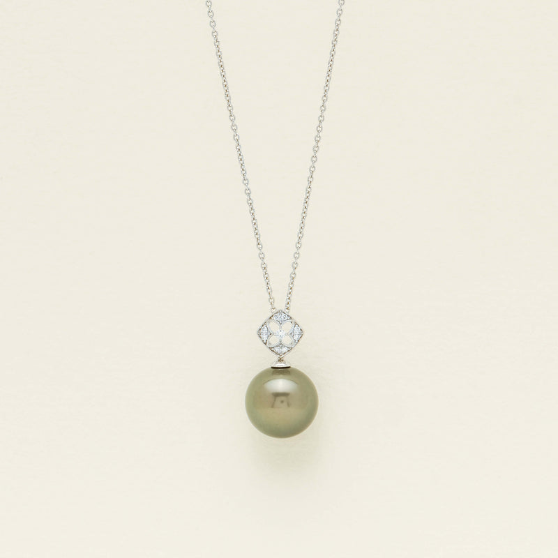 18ct White Gold 13mm Black Pearl Openwork Pendant - Necklace - Walker & Hall