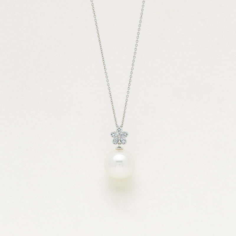 18ct White Gold 13mm South Sea Pearl Flower Pendant