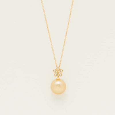 18ct Yellow Gold 12.4mm Golden Pearl Flower Pendant