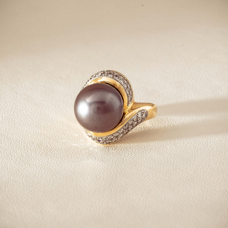 Deja Vu 18ct Yellow Gold 11.8mm Black Pearl & Diamond Ring - Ring - Walker & Hall