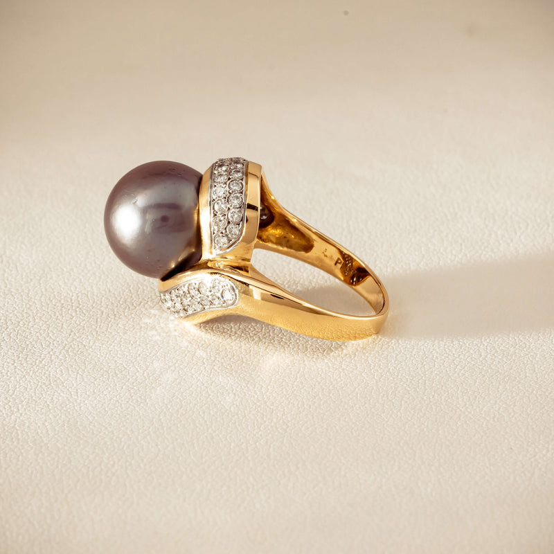 Deja Vu 18ct Yellow Gold 11.8mm Black Pearl & Diamond Ring - Ring - Walker & Hall